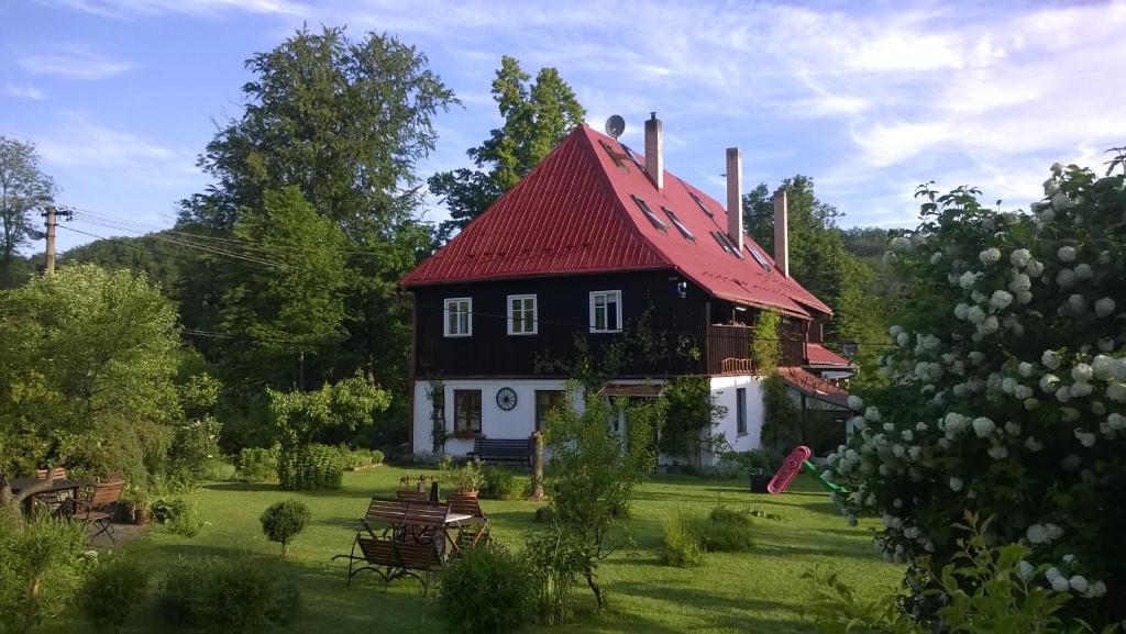 Pension Laura Chribska Exterior photo